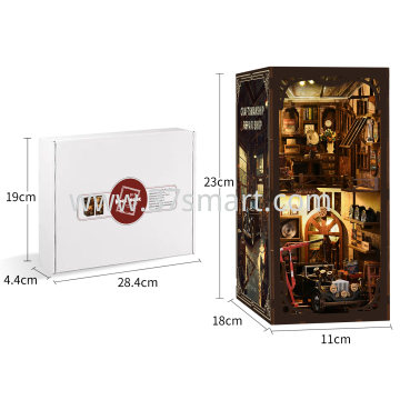 DIY Vintage Repair Garage Book Nook with LED BV02-016 Blister